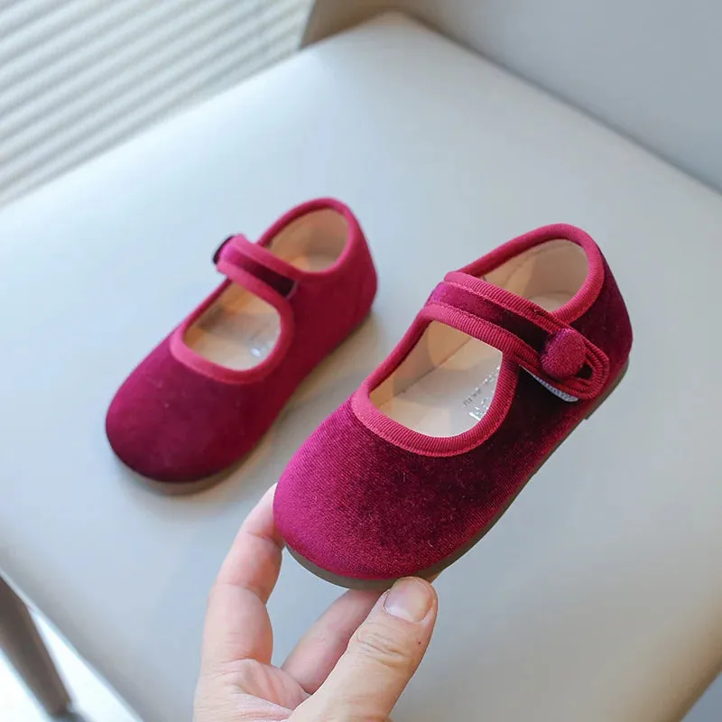 2024 Summer Fashion Kids Comfortable Beautiful Baby Girls Princess Round Toe Sandals Cute Flat Walking Shoes Elegant Students