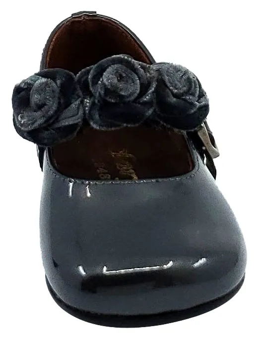 Clarys Girl's Flower Embellishment Buckle Mary Jane, Grey Patent