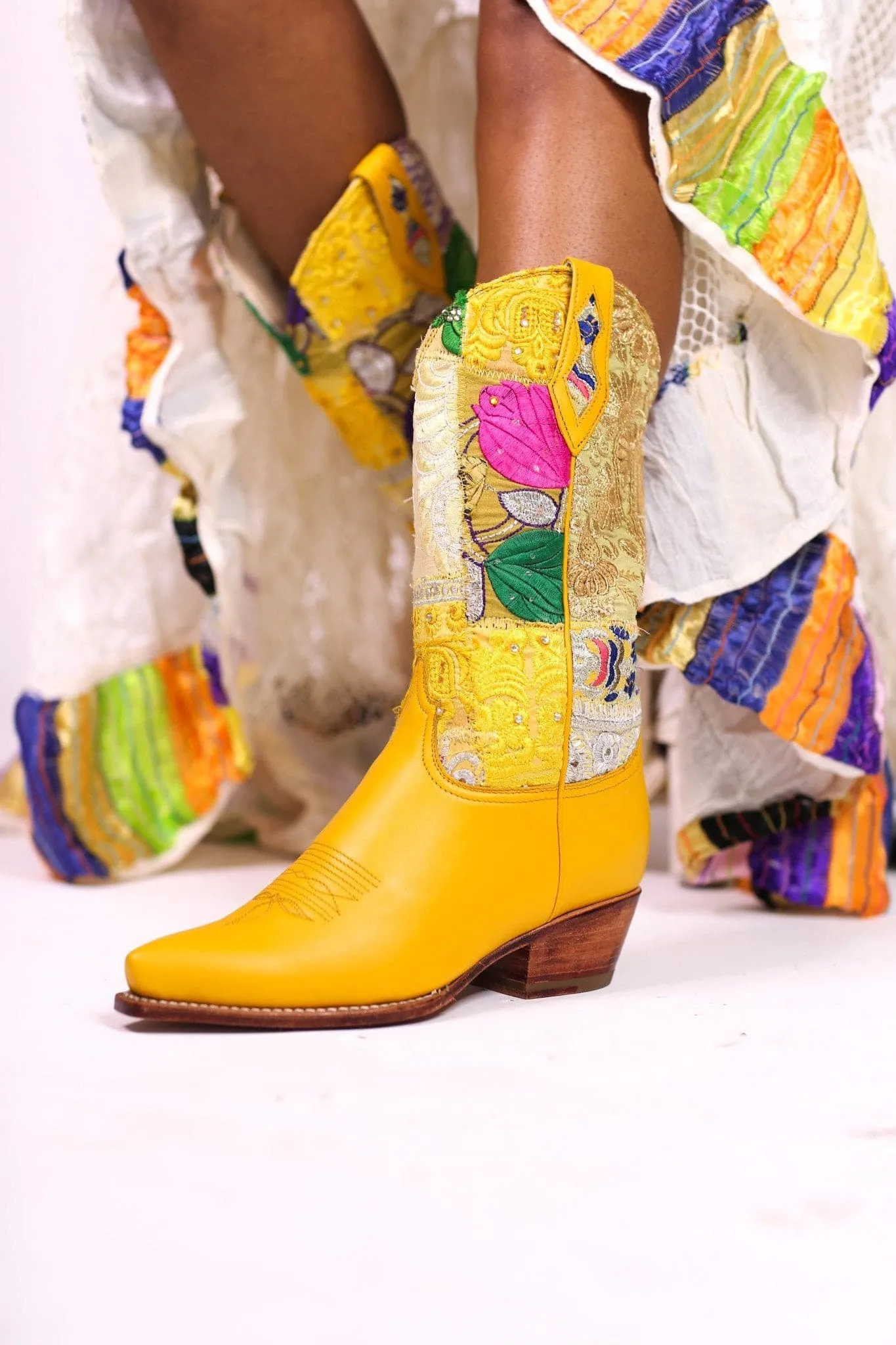 EMBROIDERED WESTERN BOOTS MARLA YELLOW