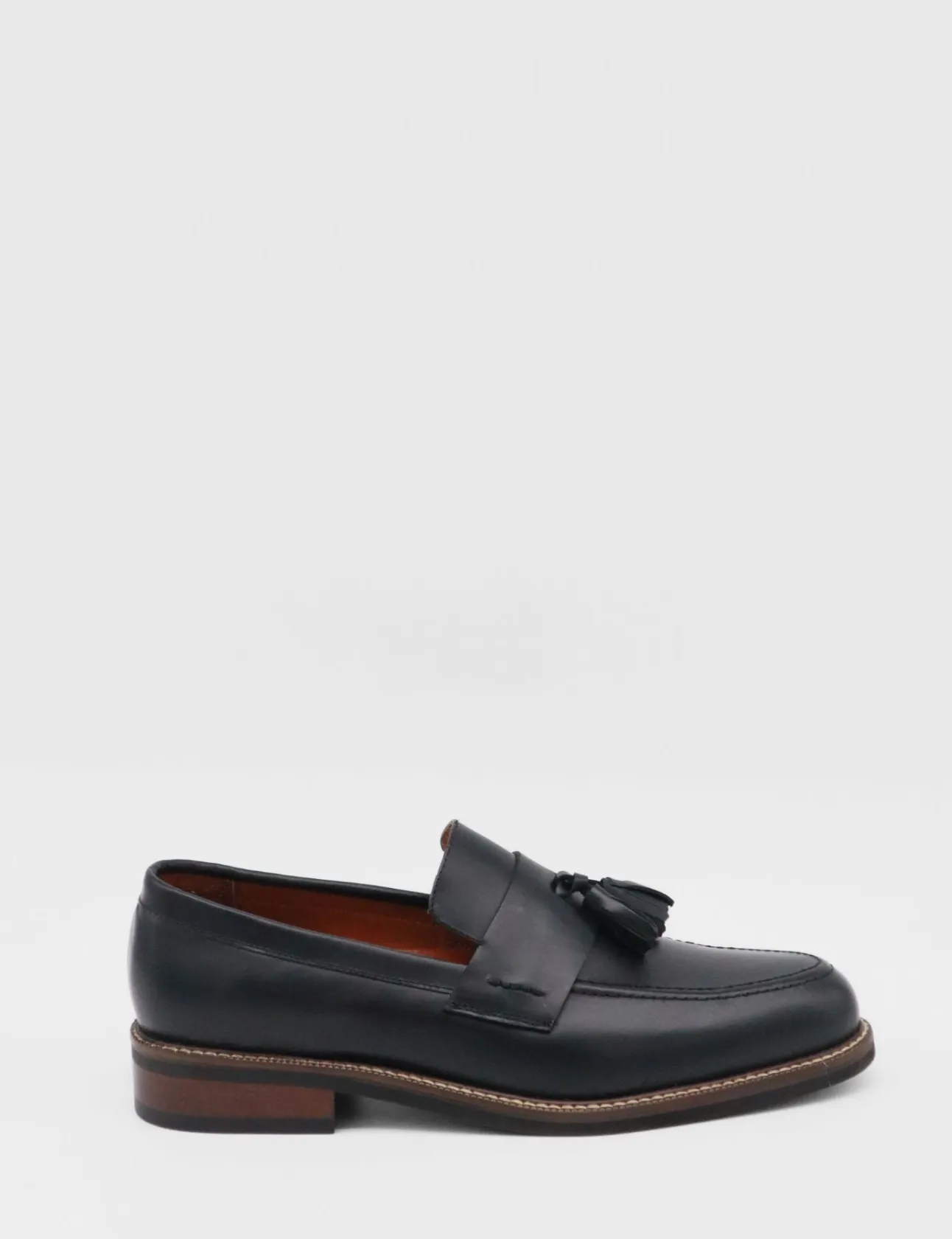 Manhattan loafers in black leather mens shoes