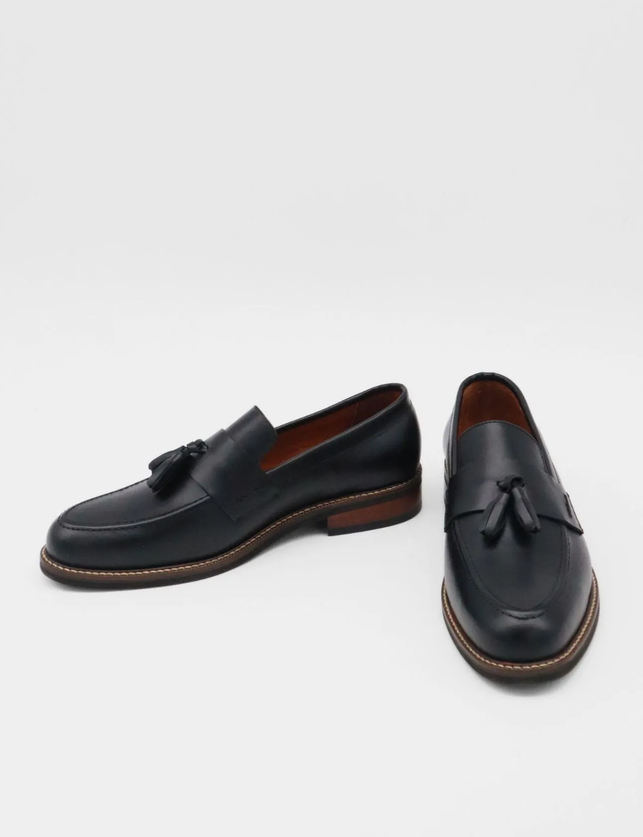 Manhattan loafers in black leather mens shoes